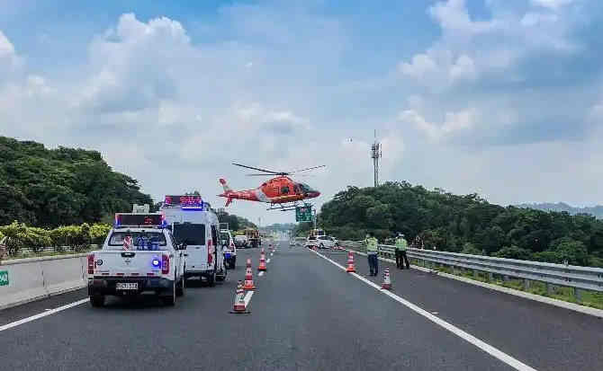 南岳区高速公路汽车救援案例