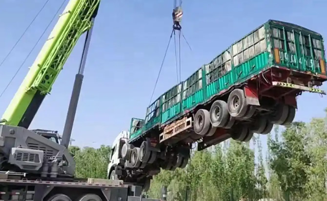 南岳区道路脱困救援案例